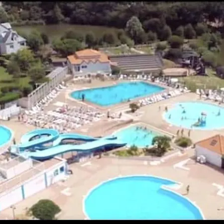 Vue Piscine Et Golf *