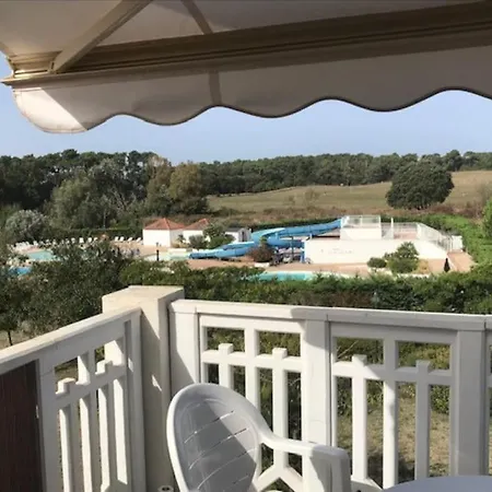 Vue Piscine Et Golf *